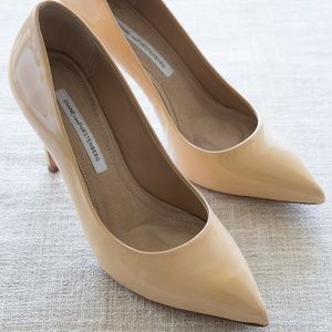 Diane von Furstenberg Natural Patent Pump